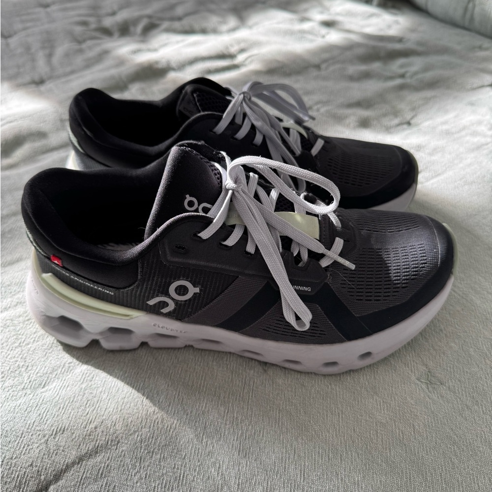 On Cloud Cloudrunner 2 shoes